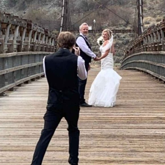 Vera Wang Wedding Gown - White by Vera Wang - Picture 9 of 13